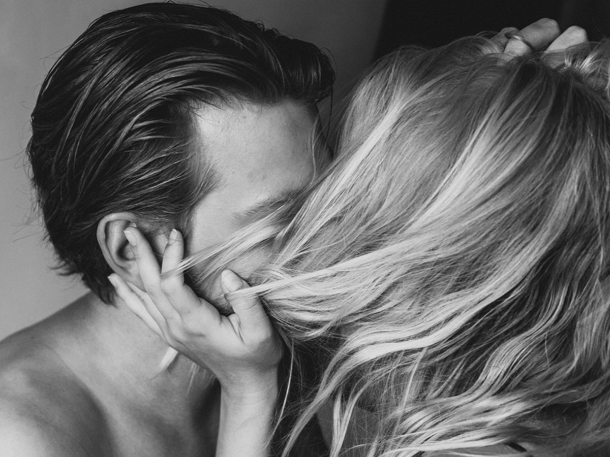 Un cuplu a transmis din greșeală partida de amor