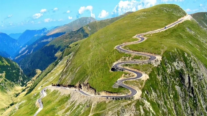 Transalpina s-a deschis