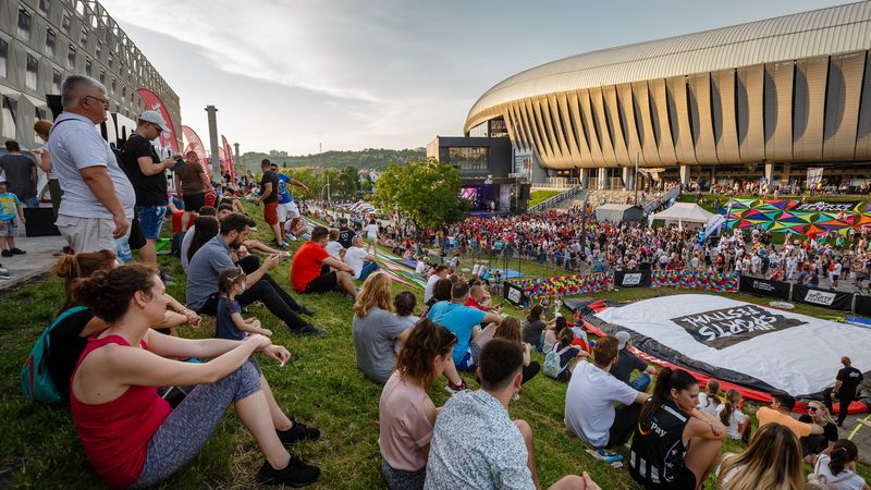 Programul Sports Festival, cel mai mare eveniment sportiv al anului. C&acirc;nd &icirc;i vedem la treabă pe Simona Halep şi pe Adi Mutu