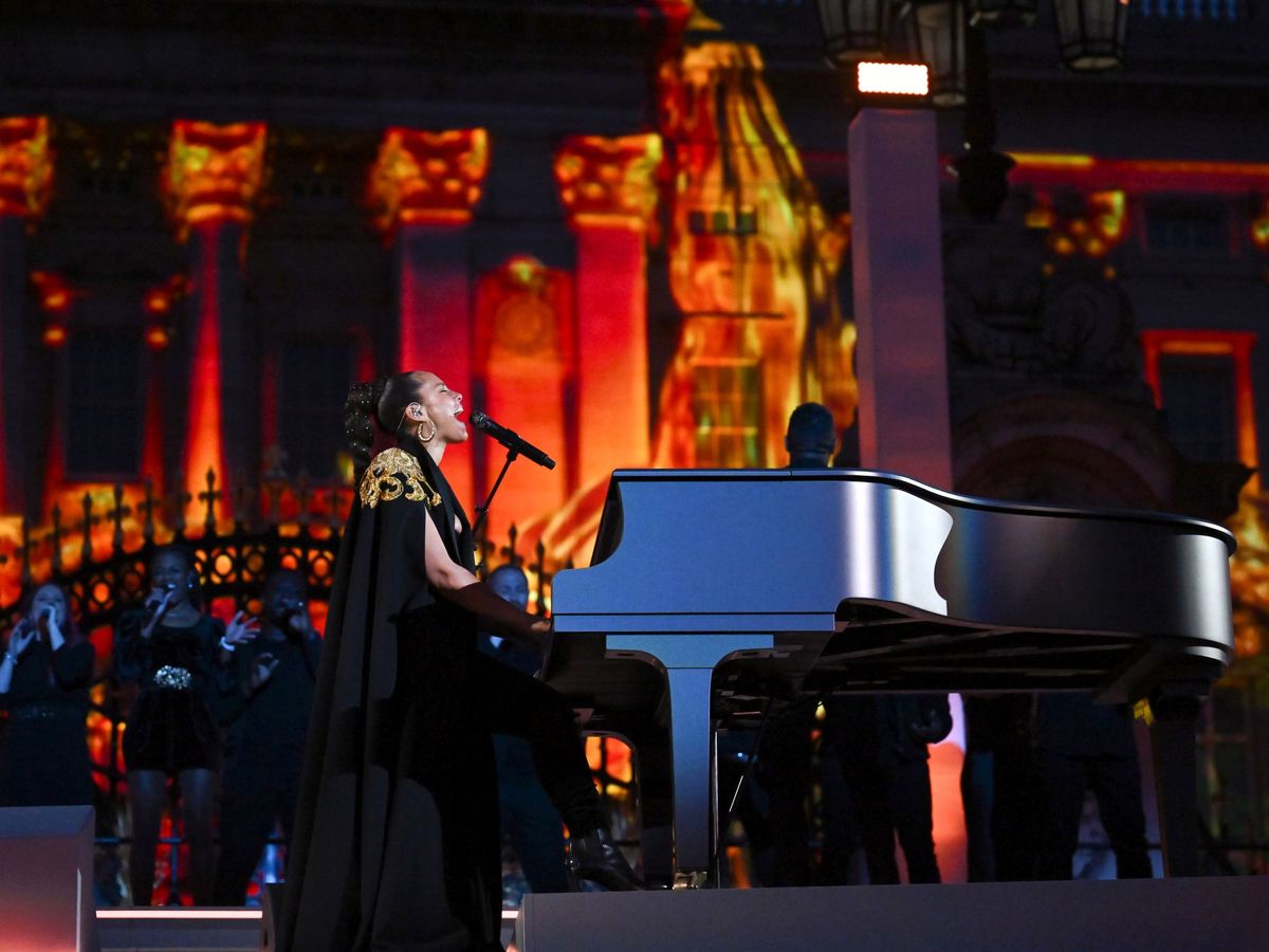 Alicia Keys, criticată pentru că a „Empire State of Mind” la Jubileul de Platină al Reginei Elisabeta