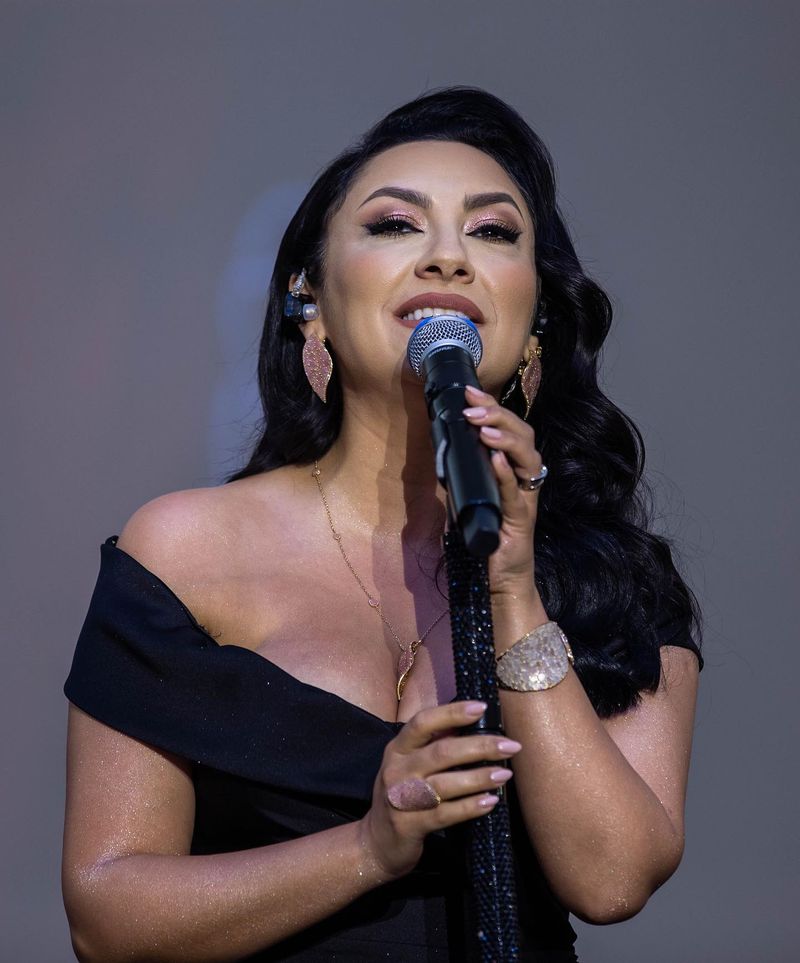 Andra, apariție de senzație la „Gala Femeilor Remarcabile