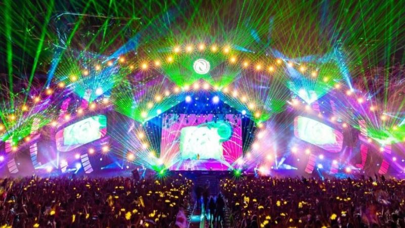 Abonament gratuit la Neversea pentru donatorii de sânge din București, Constanța și Galați