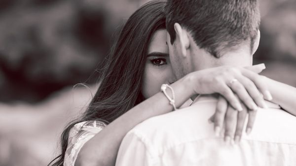 Ce preţuri au în 2022 fotografii şi cameramanii pentru nunţi şi botezuri?