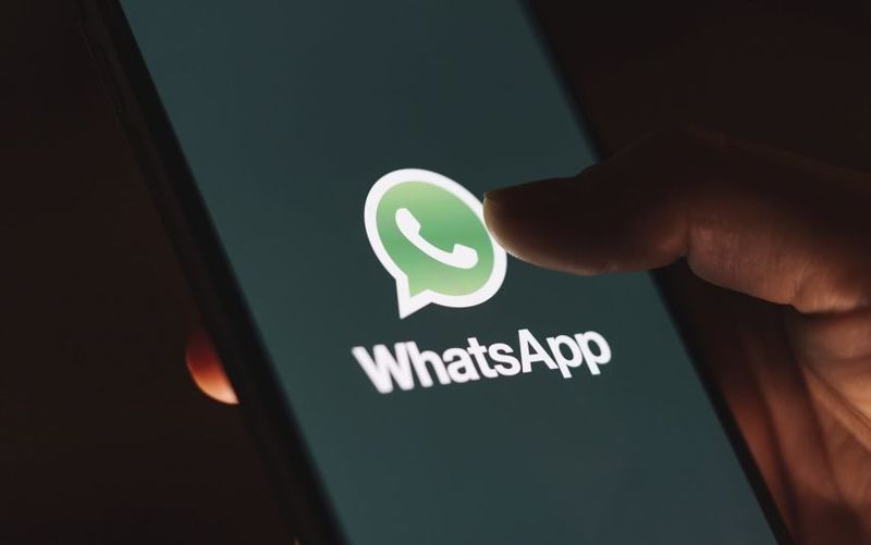 WhatsApp lucrează la o nouă actualizare, care-ți va permite să editezi toate mesajele pe care le trimiți.