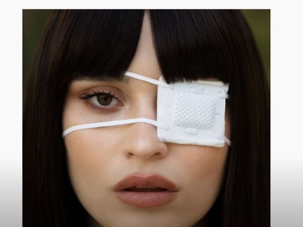 Irina Rimes a lansat &bdquo;Iubește-mă acum&rdquo;