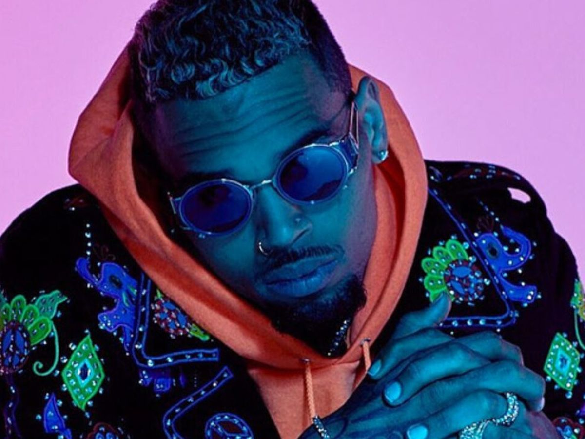 Chris Brown - WE (Warm Embrace)