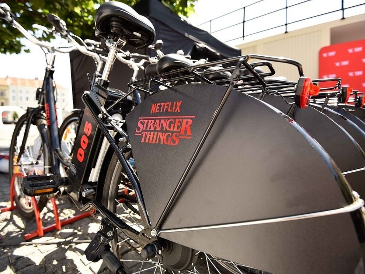 Biciclete "Stranger Things" pentru cei acreditaţi la Festivalul Internaţional de Film Transilvania