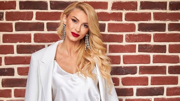 Andreea Bălan împlinește astăzi 38 de ani! Mesajul emoționant transmis de fetițele ei, Ella și Clara: „Să te întorci câștigătoare”