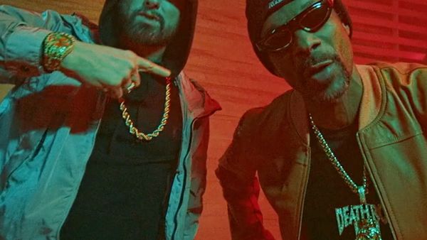 Eminem și Snoop Dogg au lansat piesa &bdquo;From The D 2 The LBC&rdquo; - Versuri aici