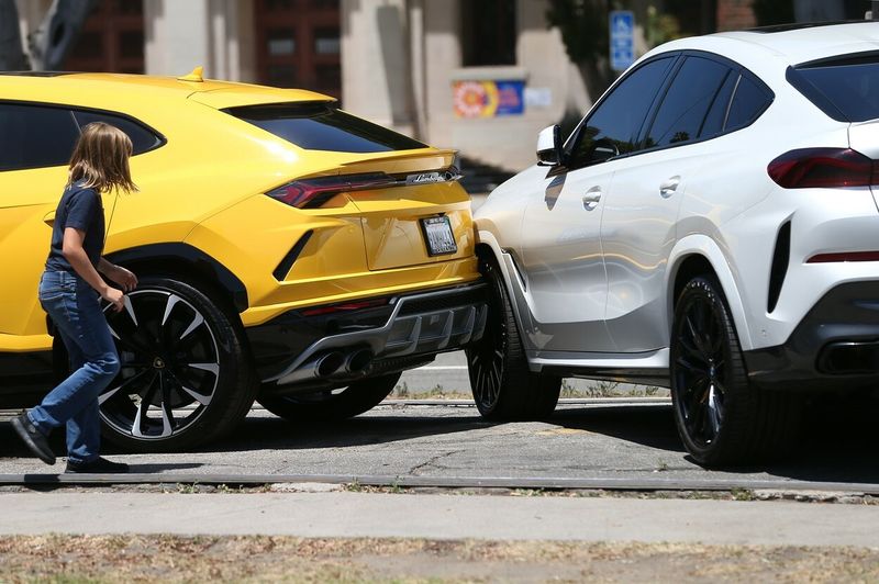 Fiul de 10 ani al lui Ben Affleck, Samuel, a lovit accidental o mașină în Los Angeles 