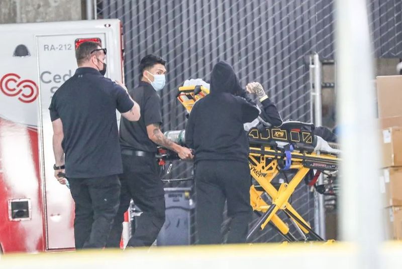 Travis Barker, iubitul lui Kourtney Kardashian, de urgență la spital: „Doamne salvează-mă”