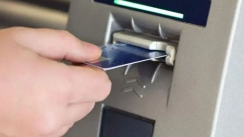 Din greșeală, un bărbat a primit 286 de salarii &icirc;n loc de 1! Ce s-a &icirc;nt&acirc;mplat cu suma &icirc;ncasată de fostul angajat