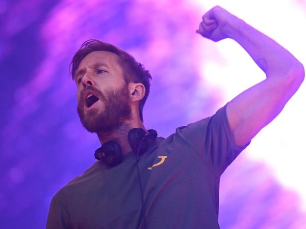 DJ-ul scoțian Calvin Harris lansează albumul &bdquo;Funk Wav Bounces Vol. 2"