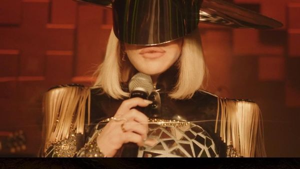 Loredana a lansat piesa &bdquo;Dans, dans, dans&rdquo;