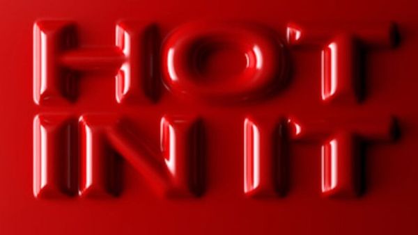 Tiesto şi Charli XCX au lansat imnul verii, "Hot In It": „Am fost onorată când am primit apelul pentru colaborare”