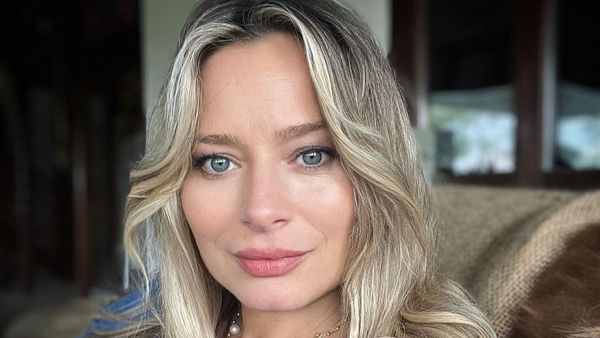 Laura Cosoi, detalii despre cea de-a treia naștere naturală: „Totul a durat cam 2 ore și jumătate”