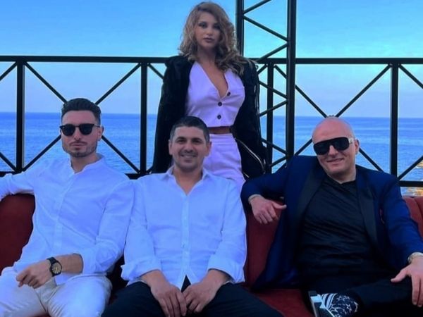 Julianne P, artista din Rom&acirc;nia, care a cucerit piața internațională cu muzica sa, prezentă la En Moda, alături de Faydee, Costi Ioniță, Anda Adam, Xonia, Claydee