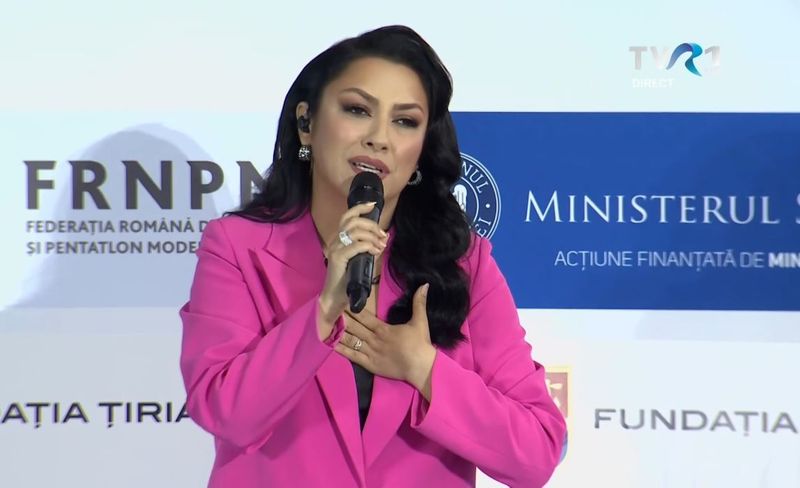 Andra, emoționată înainte de cânta Imnul României la „Campionatul European de Natație” de la Otopeni