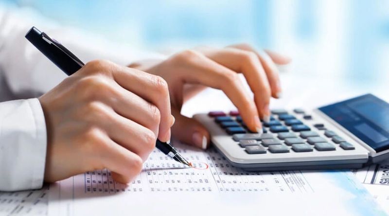 O nouă taxă pentru românii care dețin gospodării