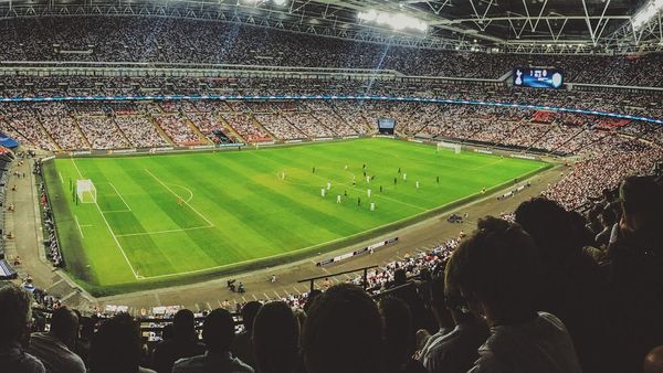 Dimineața Nebună. Două meciuri s-au terminat cu scoruri record: 91-1 și 95-1. Cum a fost posibil?!