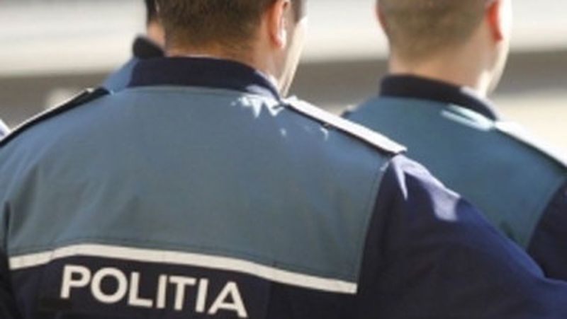 Un bărbat a încercat să mituiască un polițist, deși acesta dăduse doar un avertisment