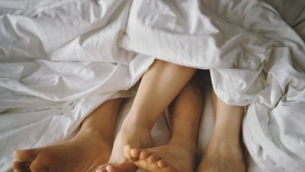 Dimineața Nebună: O femeie geme atât de tare încât se aude de la trei blocuri! Vecinii sunt terorizați: „Zici că sunt în junglă” - AUDIO