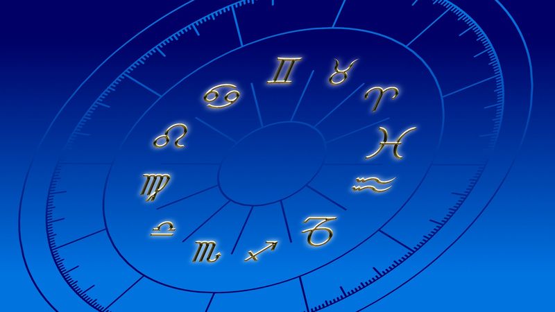 Horoscop 12 iulie 2022: Trei zodii trăiesc clipe pasionale