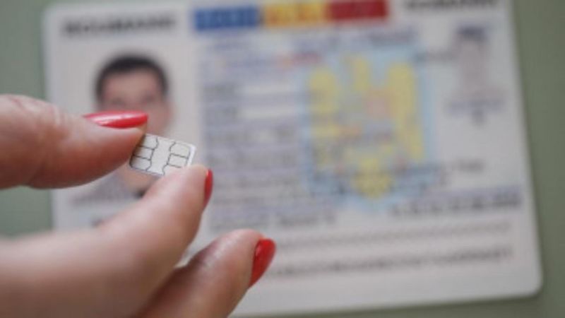 Cărțile de identitate electronice vor avea cip cu antenă încorporată