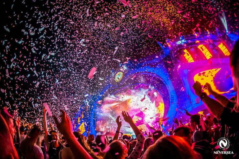 Peste 80 de persoane nu fost lăsate la Neversea