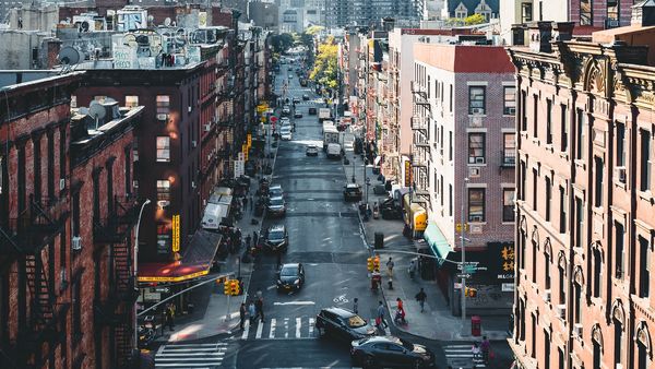 Cum sunt sancţionate depășirile neregulamentare?