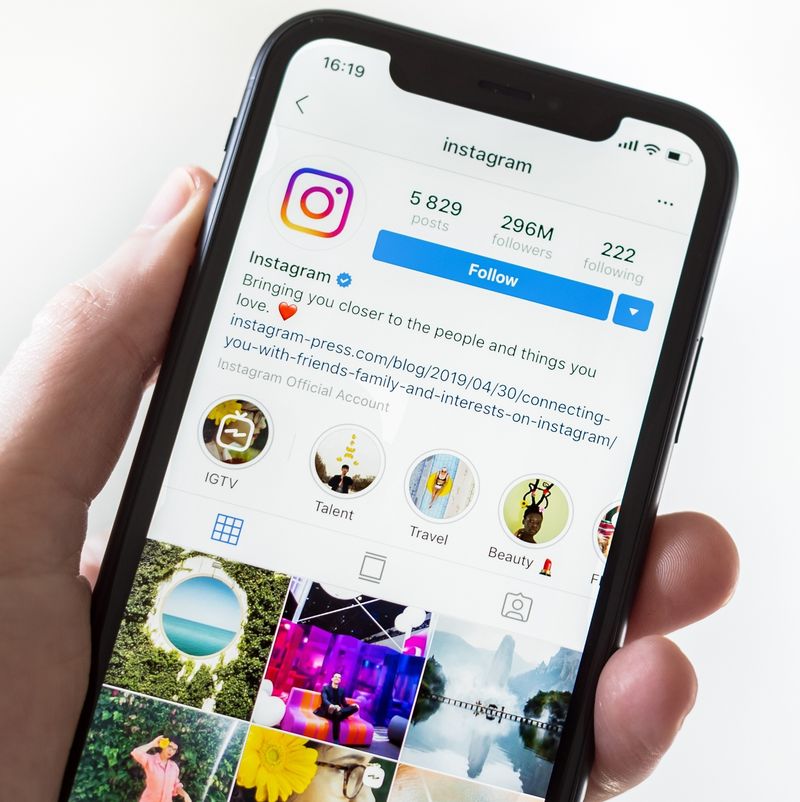 Instagram va permite utilizatorilor să cumpere din chat 
