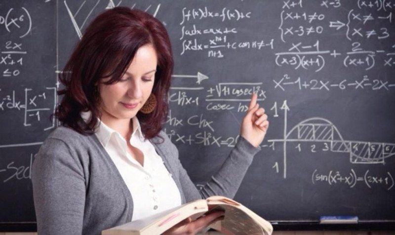 Peste 4.500 de profesori corigenţi. Aproape un sfert dintre candidaţii la examenul de titularizare 2022 au luat sub nota 5,00