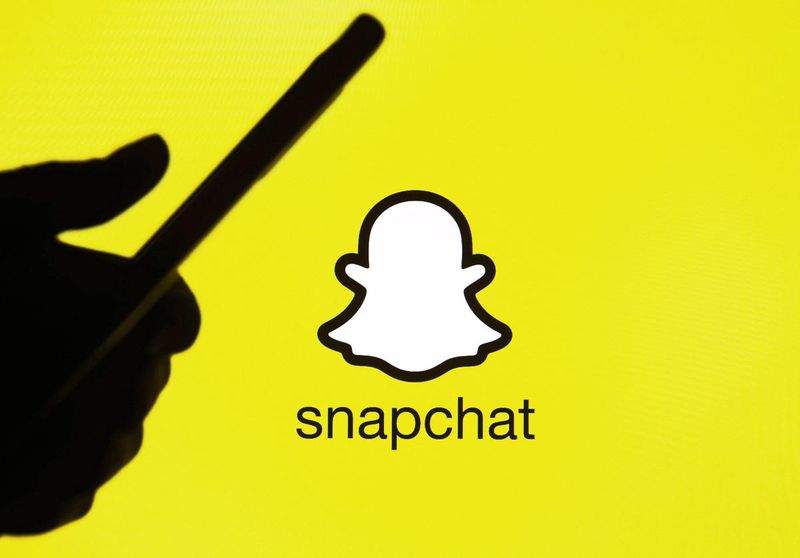 Snap introduce o versiune web a aplicaţiei sale de mesagerie foto Snapchat. 