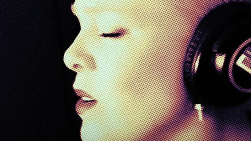 Pink a lansat videoclipul piesei &rdquo;Irrelevant&rdquo;