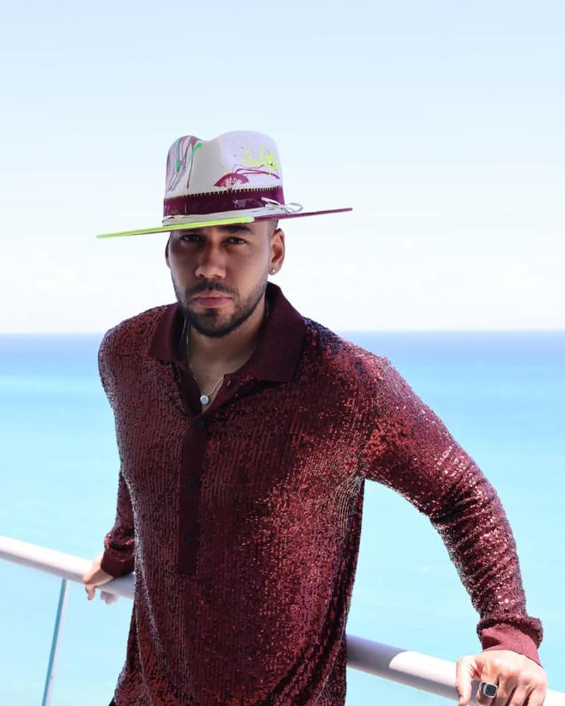 Romeo Santos îşi serbează ziua de naştere