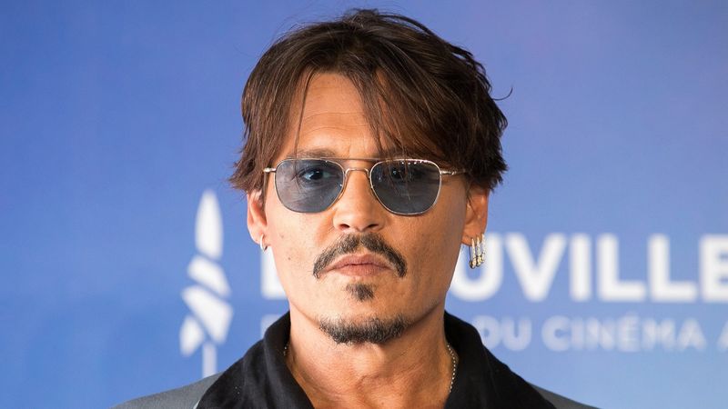 Johnny Depp, de nerecunoscut! Transfoarmarea radicală a actorului pentru noul film &bdquo;Minamata&rdquo;