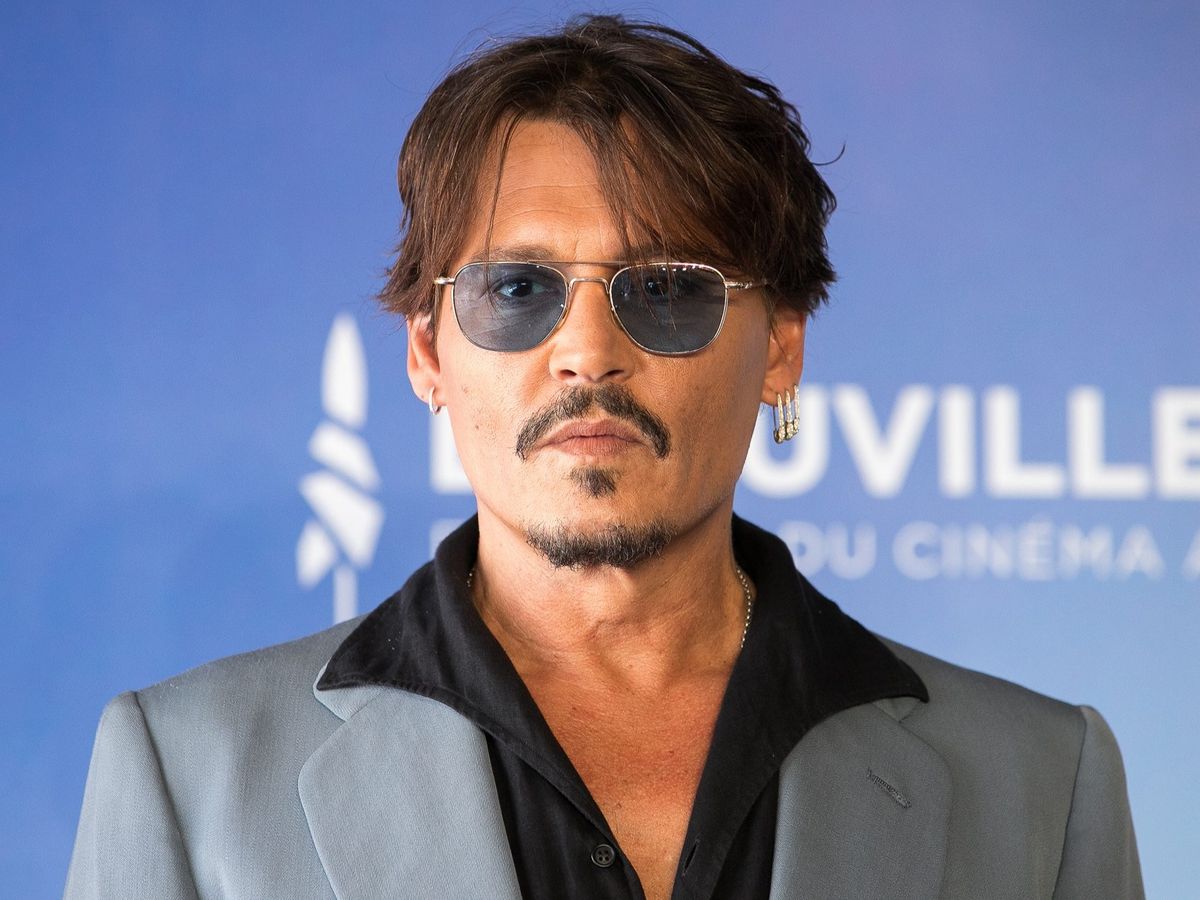 Johnny Depp, de nerecunoscut! Transfoarmarea radicală a actorului pentru noul film „Minamata”