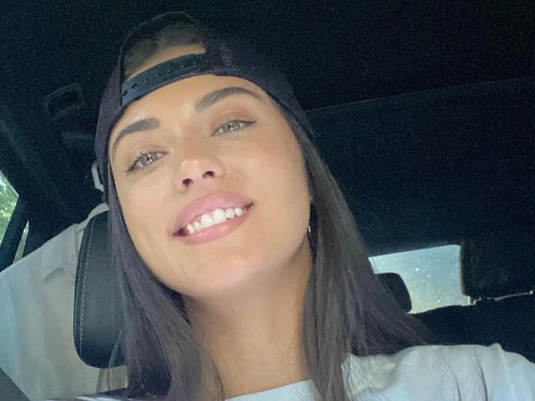 Antonia, gest neașteptat după declarațiile controversate făcute de George Buhnici! Artista &icirc;i arată vloggerului vergeturile