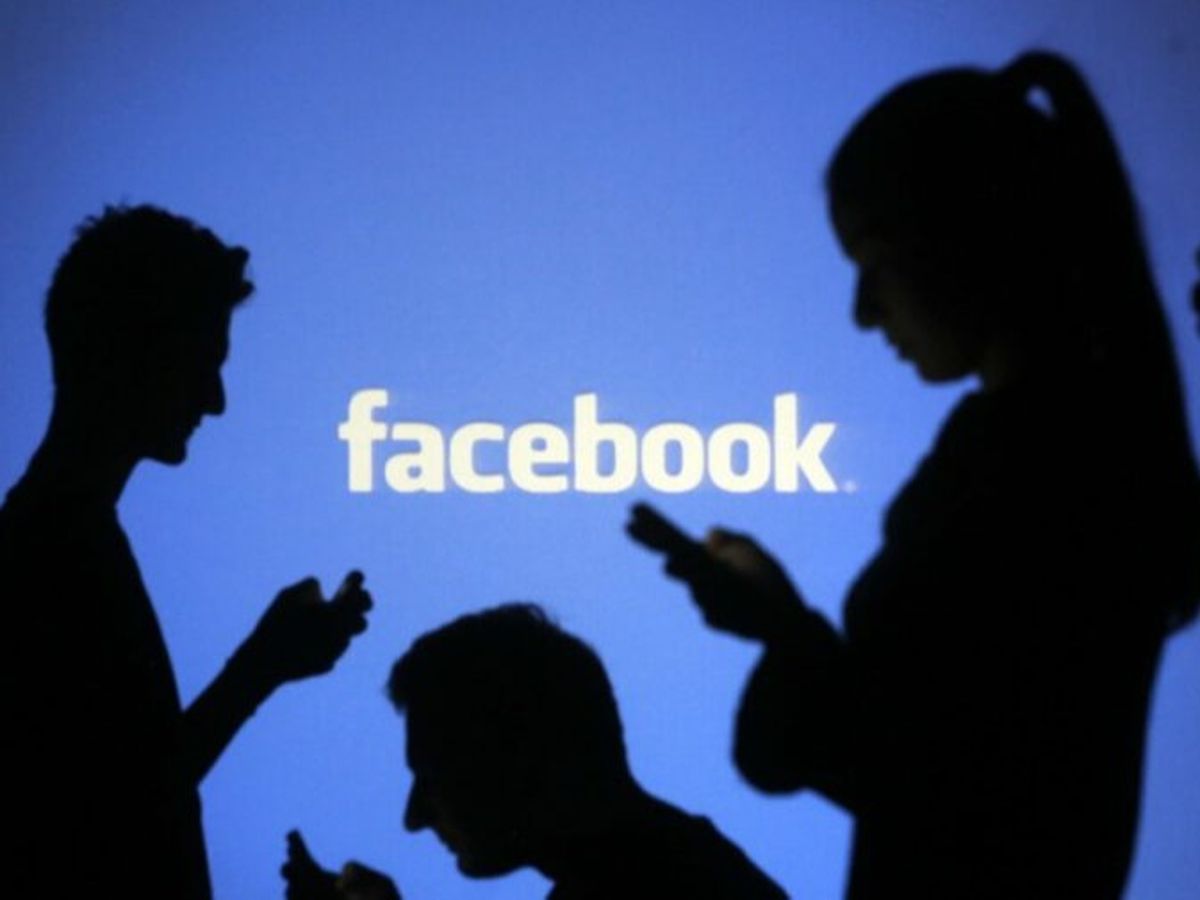 Facebook lansează Feeds