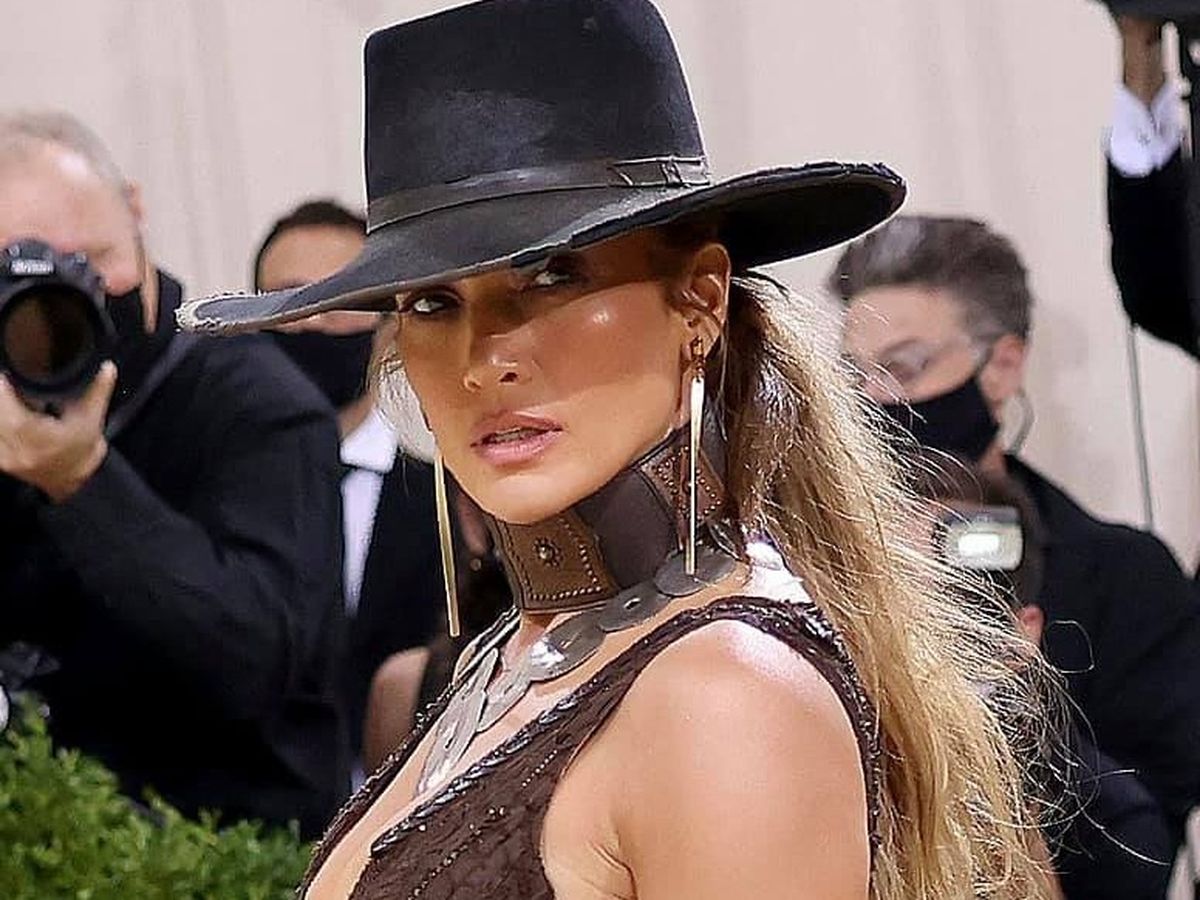 Jennifer Lopez, ședință foto hot la 53 de ani. Artista a pozat goală pentru o lansare de produs marca JLo Beauty: „Sunt mai fericită ca niciodată”  