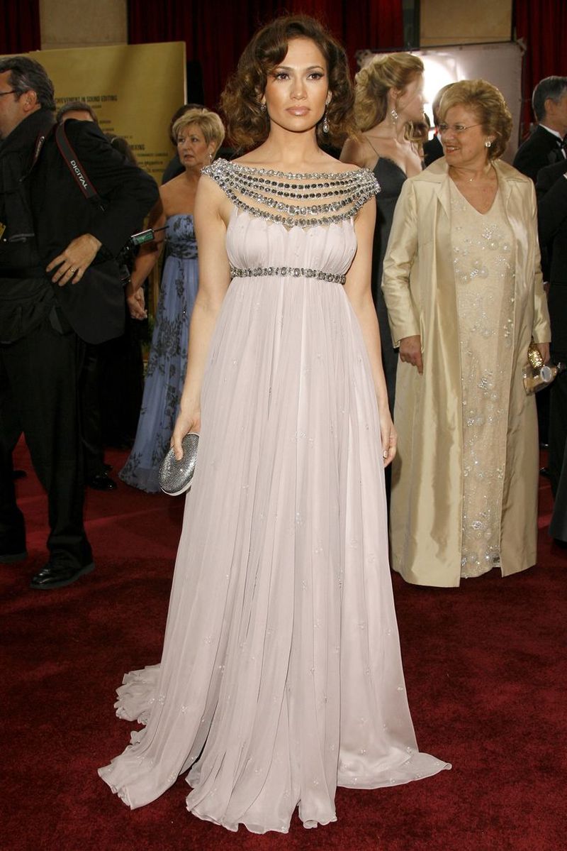 Jennifer Lopez arată mai bine acum decât la 23 de ani. Imagini inedite cu artista din tinerețe