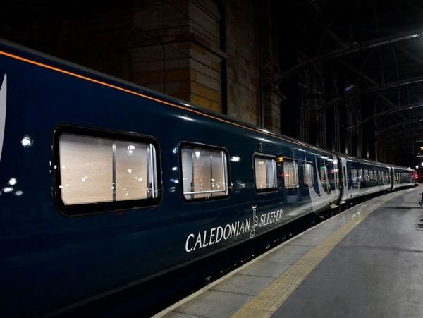 Un bărbat a adormit &icirc;n tren și s-a trezit &icirc;n aceeași gară. Trenul nu mai placase către destinație: &bdquo;Asta e cea mai ciudată &icirc;nt&acirc;mplare&rdquo;