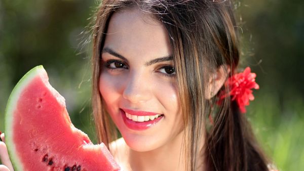 Îngraşă sau nu pepenele? Iată ce spun nutriţioniştii