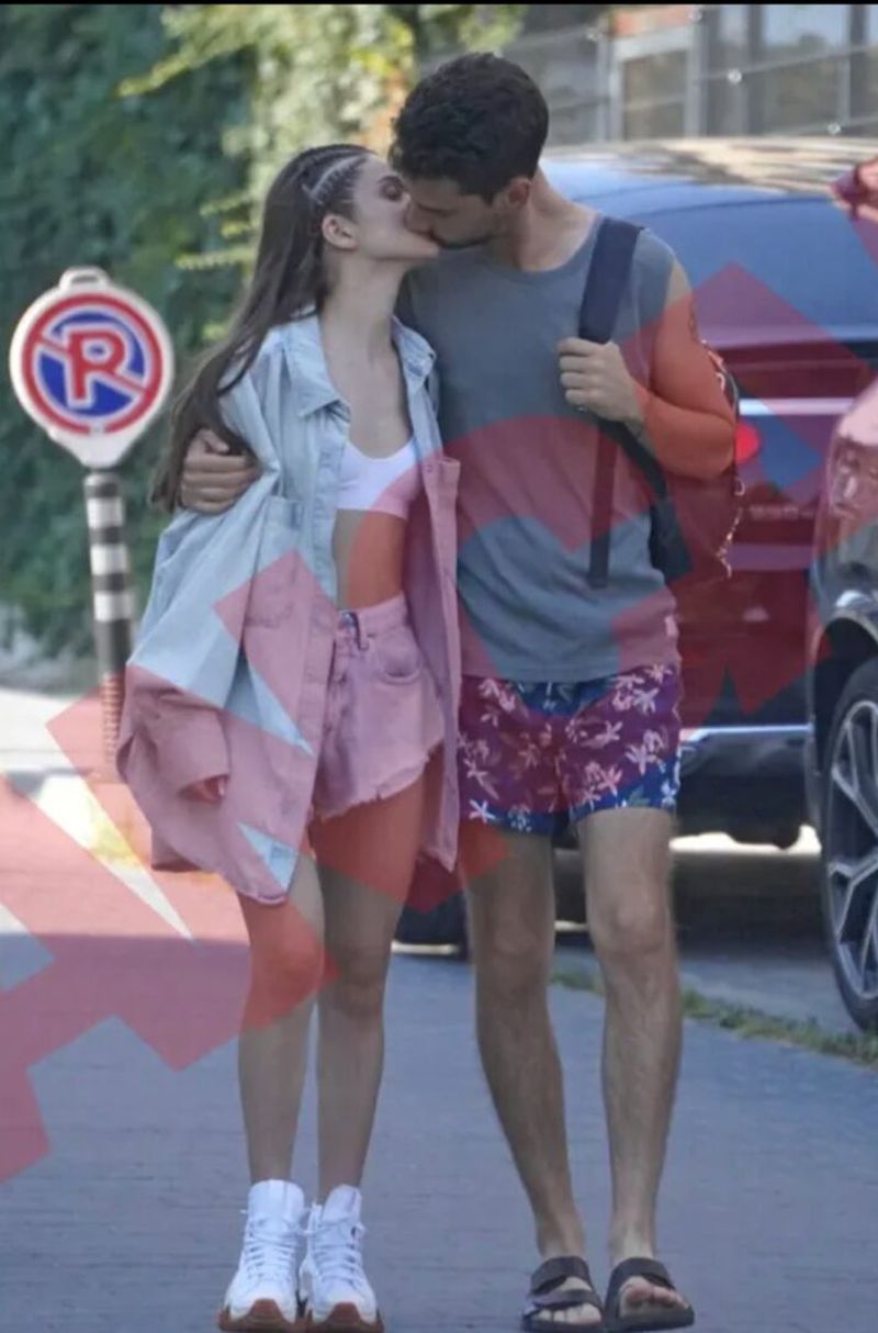 Theo Rose, surprinsă în ipostaze romantice alături de Anghel Damian. Săruturi pătimașe dis de dimineață