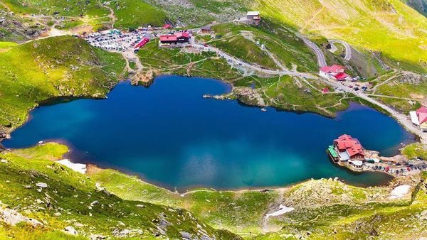 Destinaţii de vacanţă pentru august 2022: Unde poţi merge pentru a scăpa de caniculă