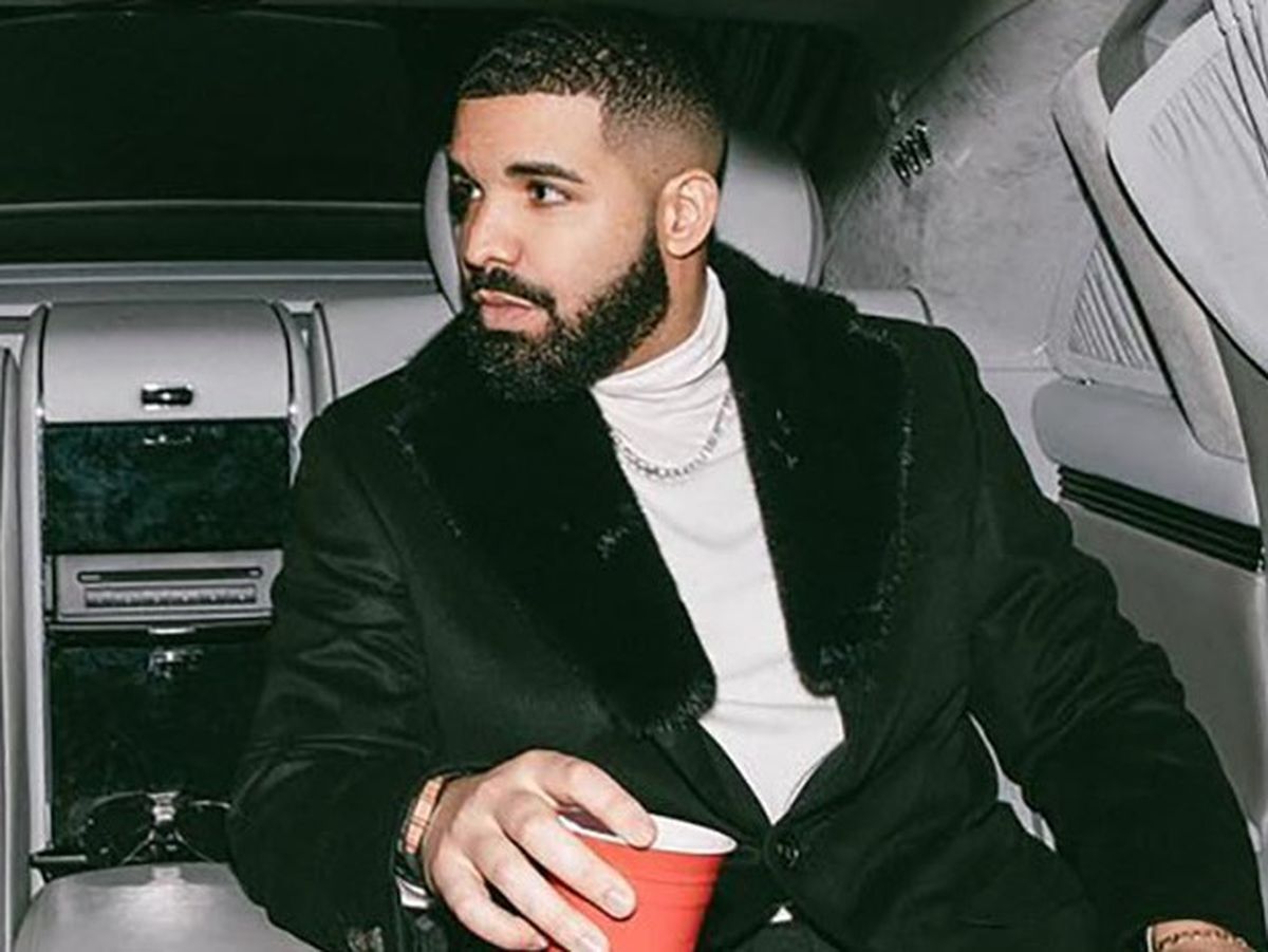 Drake a fost testat pozitiv pentru COVID și amână spectacolul Young Money Reunion: „Îmi pare atât de rău”