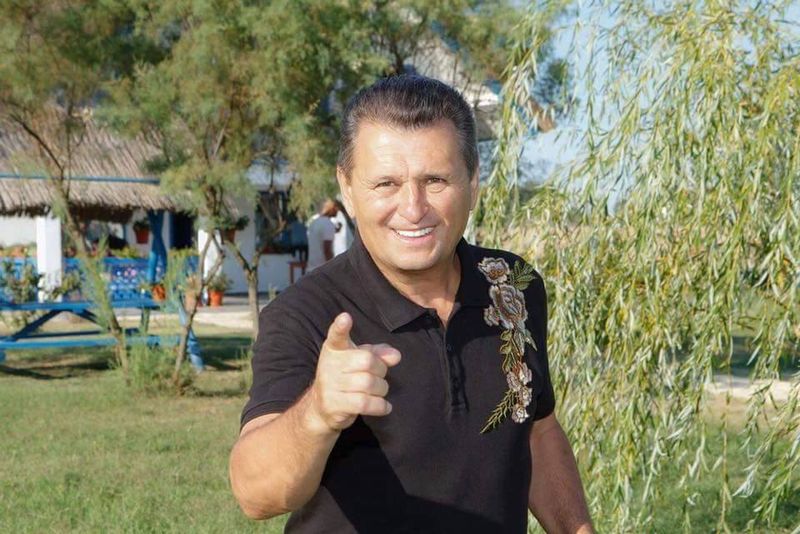 S-a aflat când s-au despărțit, de fapt, Theo Rose și Alex Leonte