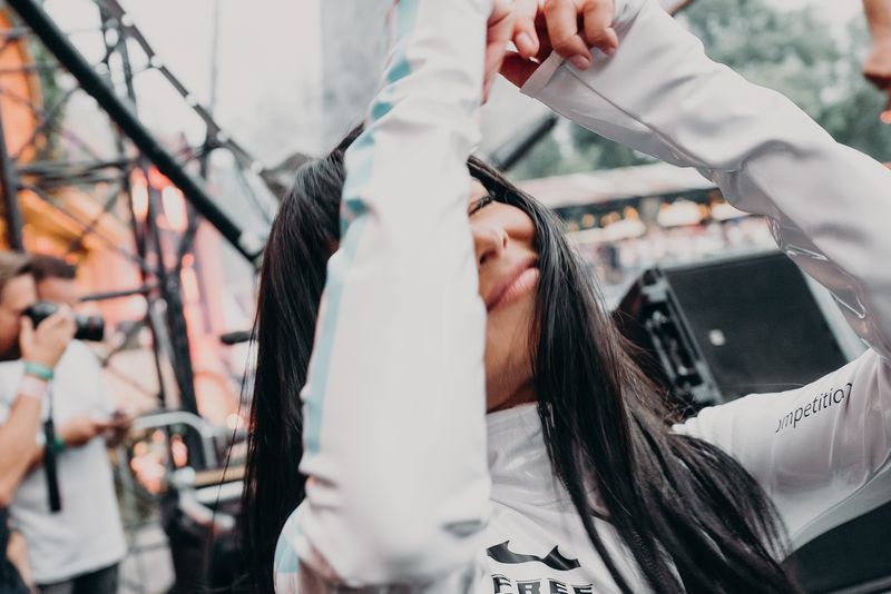 INNA, primul artist român pe scena de la Tomorrowland în fața a 200 000 de oameni      