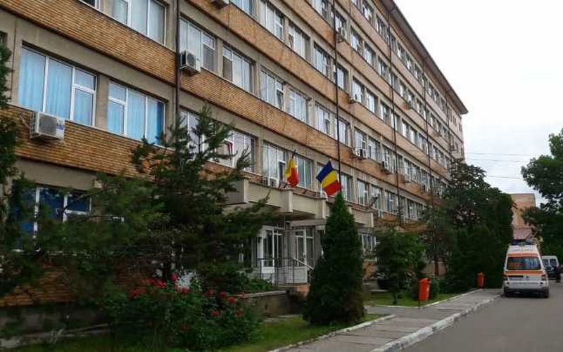 Doi medici s-au luat la bătaie în fața pacienților