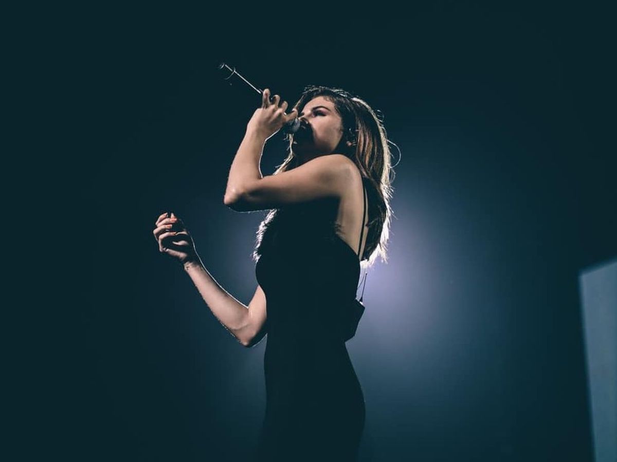 Selena Gomez se distrează în vacanță în Positano alături de un potențial iubit! Vezi cine este bărbatul misterios 